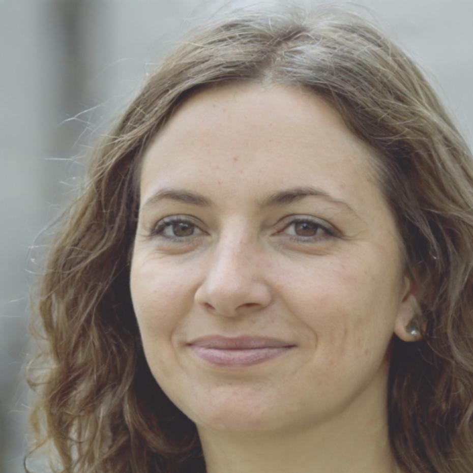 Carmen Vidal Santos, Especialista en Educación Financiera